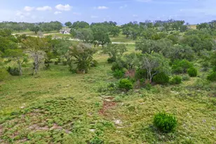 322 Axis Cir, Fredericksburg, TX 78624 - Photo 8
