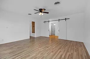 463 Summit Cir, Fredericksburg, TX 78624 - Photo 22