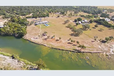 4273 N Morris Ranch Rd, Fredericksburg, TX 78624 - Photo 2
