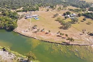 4273 N Morris Ranch Rd, Fredericksburg, TX 78624 - Photo 2