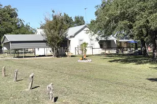 162 N Third St, Harper, TX 78631 - Photo 44