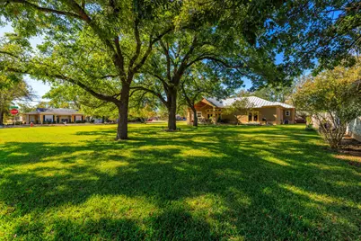806 E Highway St, Fredericksburg, TX 78624 - Photo 60