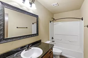 510 Mueller St, Fredericksburg, TX 78624 - Photo 10