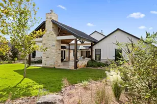 216 Interlaken St, Fredericksburg, TX 78624 - Photo 6