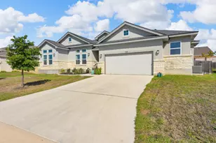 104 Madrona Ln, Fredericksburg, TX 78624 - Photo 2