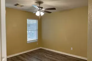 19439 Wildwood Wildwood Dr, Houston, TX 77379 - Photo 6