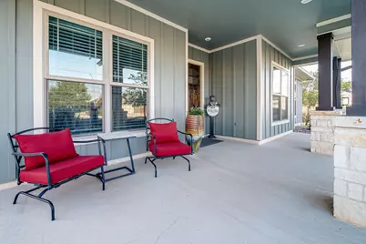 411 Cypress, Fredericksburg, TX 78624 - Photo 4