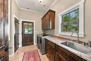 327 S Stag Trail, Fredericksburg, TX 78624 - Photo 12