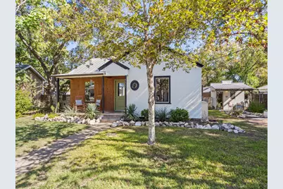 222 W Centre St, Fredericksburg, TX 78624 - Photo 1