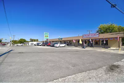 1001 S Sidney Baker #1001, Kerrville, TX 78028 - Photo 2
