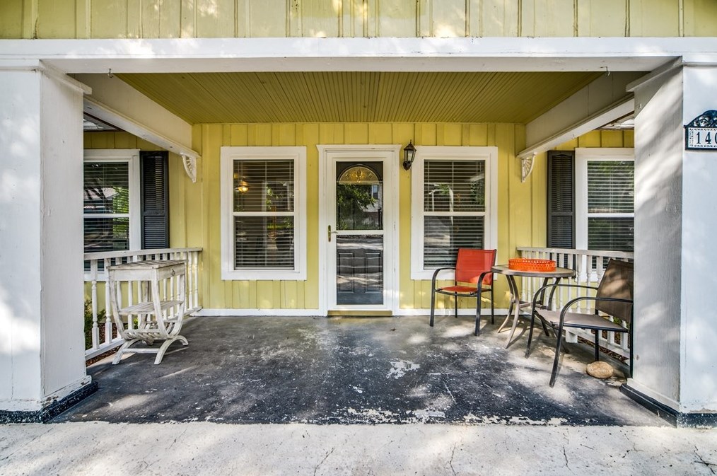 1403 Cedar Dr, Kerrville, TX 78028-2855