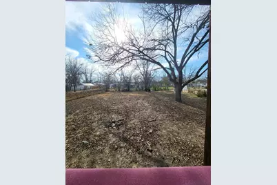 311 W Burbank St, Fredericksburg, TX 78624 - Photo 10