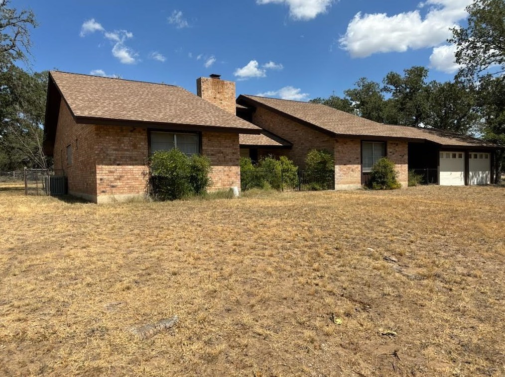 610 Pedernales Estates Rd, Fredericksburg, TX 78624-6011