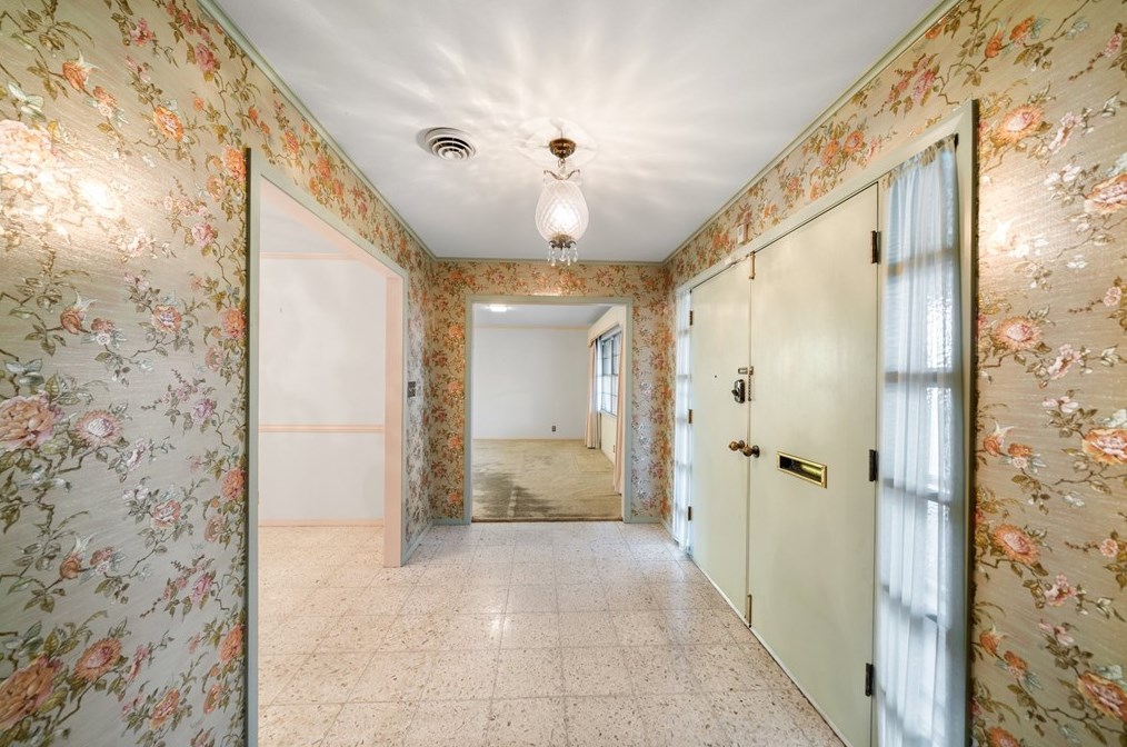 809 Travis St, Fredericksburg, TX 78624-2524