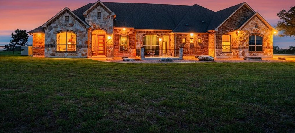 5228 Fm 3240, Bandera, TX 78003-5207