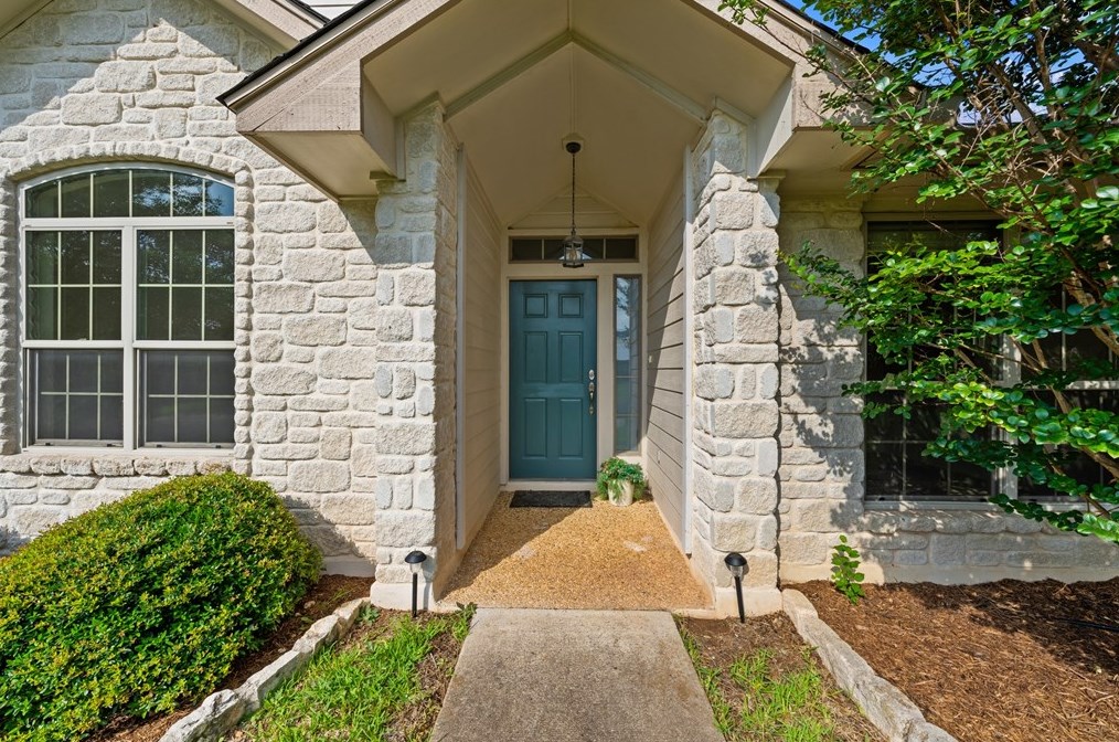 121 Stone Forest, Fredericksburg, TX 78624