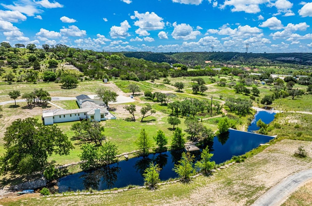 159 Scenic Hills Rd, Kerrville, TX 78028-9230