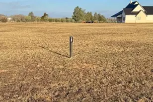 234 Interlaken St, Fredericksburg, TX 78624 - Photo 1