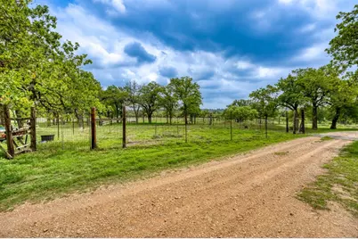 11446 N State Hwy 16, Fredericksburg, TX 78624 - Photo 24