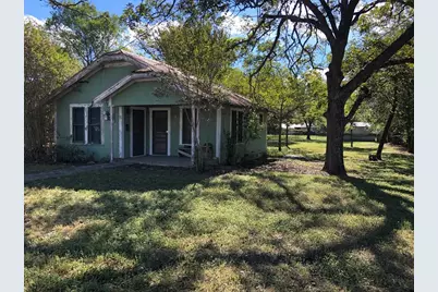 809 N Llano St, Fredericksburg, TX 78624 - Photo 2