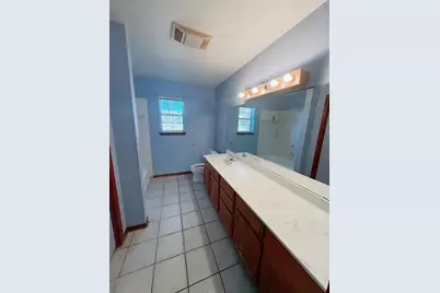 172 Schattenbaum Dr, Fredericksburg, TX 78624 - Photo 12