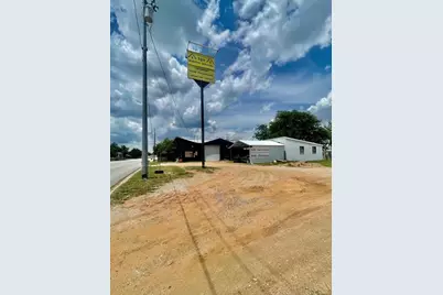 1010 Bessemer St., Llano, TX 78643 - Photo 1