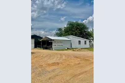 1010 Bessemer St., Llano, TX 78643 - Photo 4