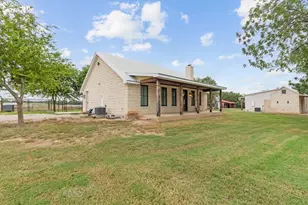 1410 Grapetown Rd, Fredericksburg, TX 78624 - Photo 20