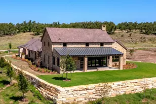 26 Lago Vista Dr, Fredericksburg, TX 78624 - Photo 22