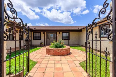 207 Broken Spur, Mountain Home, TX 78058 - Photo 2