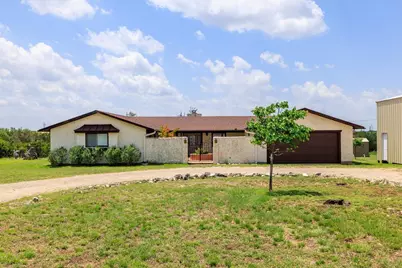 207 Broken Spur, Mountain Home, TX 78058 - Photo 2