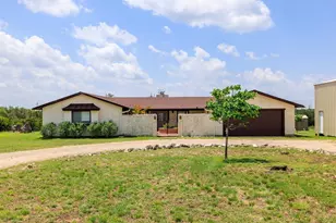 207 Broken Spur, Mountain Home, TX 78058 - Photo 2