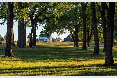 510 Interlaken St., Fredericksburg, TX 78624 - Photo 4