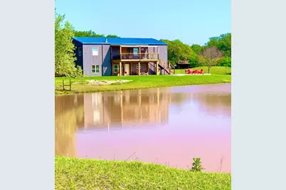 646 Victor Eckhardt Rd, Fredericksburg, TX 78624 - Photo 2