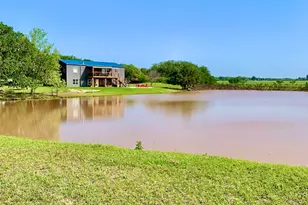 646 Victor Eckhardt Rd, Fredericksburg, TX 78624 - Photo 10