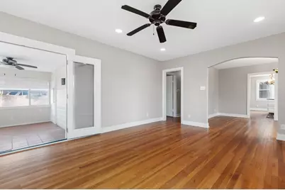 707 N Milam St, Fredericksburg, TX 78624 - Photo 14