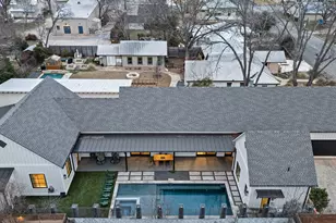 106 E College St, Fredericksburg, TX 78624 - Photo 32