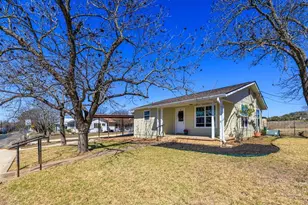 204 Morning Glory Dr, Fredericksburg, TX 78624 - Photo 2