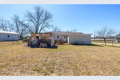 204 Morning Glory Dr, Fredericksburg, TX 78624 - Photo 28