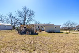 204 Morning Glory Dr, Fredericksburg, TX 78624 - Photo 28