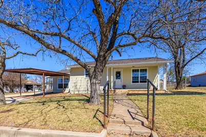 204 Morning Glory Dr, Fredericksburg, TX 78624 - Photo 4