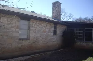 206 W Glenmoor Dr, Fredericksburg, TX 78624 - Photo 6