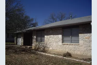 206 W Glenmoor Dr, Fredericksburg, TX 78624 - Photo 2
