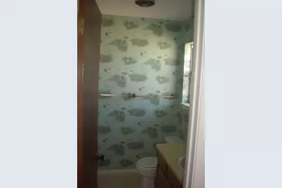 206 W Glenmoor Dr, Fredericksburg, TX 78624 - Photo 12