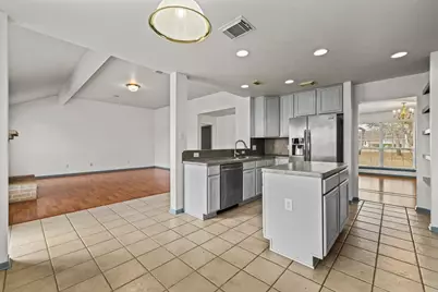 134 Bobbie Lynn St, Harper, TX 78631 - Photo 6