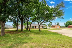 134 Bobbie Lynn St, Harper, TX 78631 - Photo 16