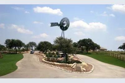 105 Manuel Herrera, Blanco, TX 78606 - Photo 22