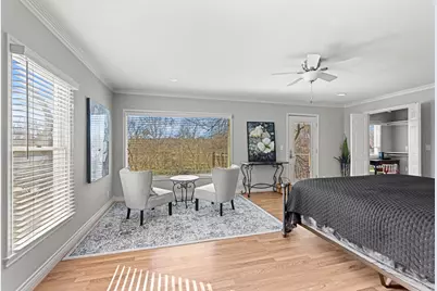 105 E Creek St, Fredericksburg, TX 78624 - Photo 16