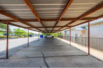 204 W Windcrest Dr, Fredericksburg, TX 78624 - Photo 8