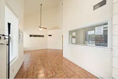 204 W Windcrest Dr, Fredericksburg, TX 78624 - Photo 16